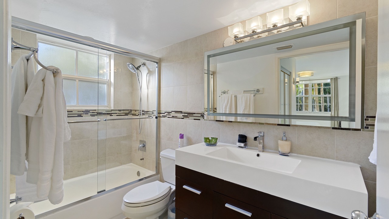 Photo of Bathroom in Aventura