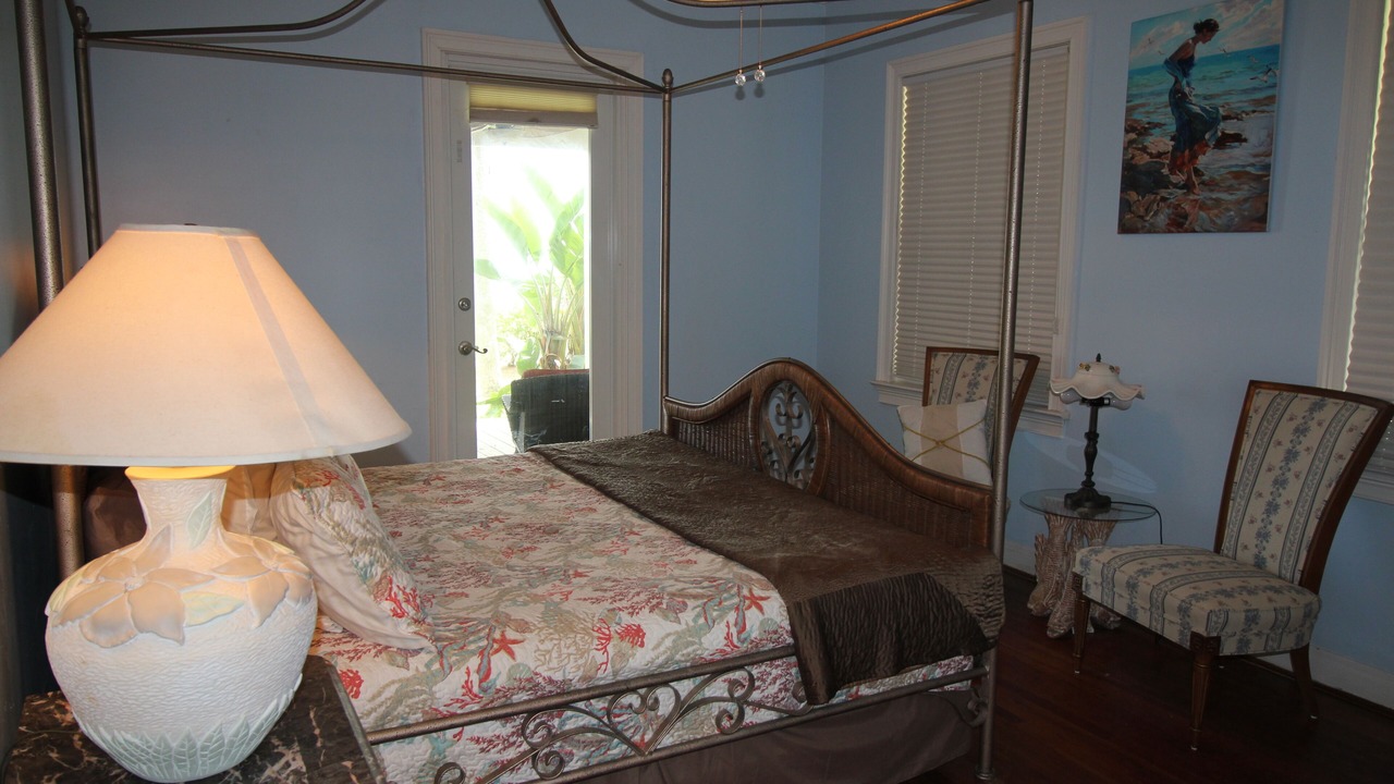 Photo of Bedroom in St. Lucie Village