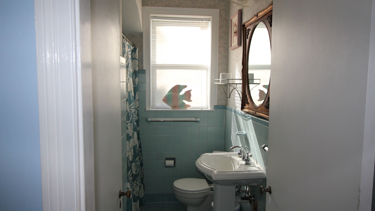 Photo of Bathroom in St. Lucie Village