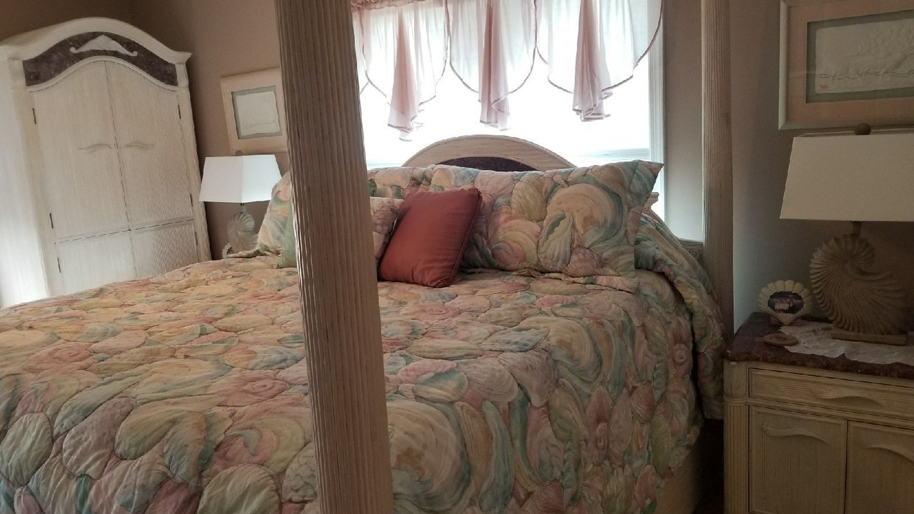 Photo of Bedroom in Ambersand Beach