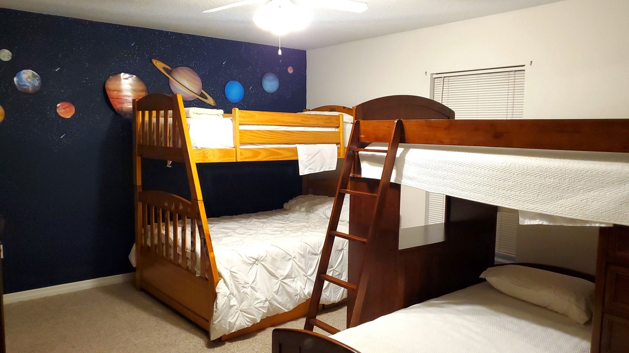 Photo of Bedroom in Okeechobee
