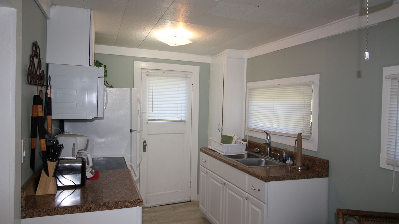 Photo of Kitchen in St. Lucie Village