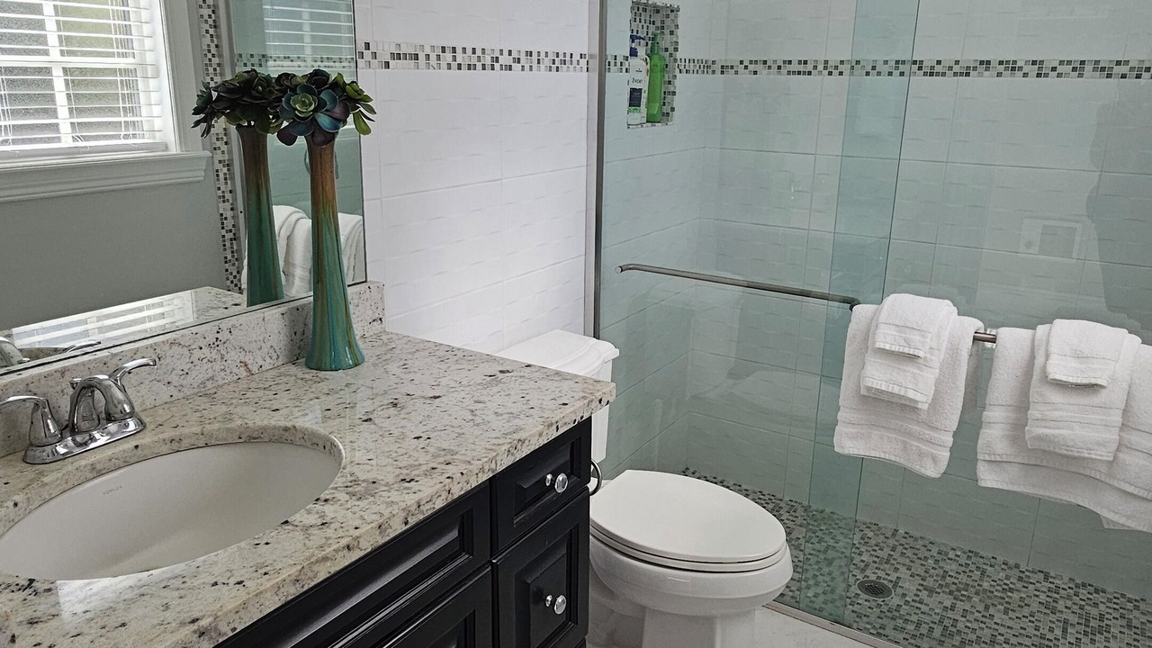 Photo of Bathroom in Oakes Estates