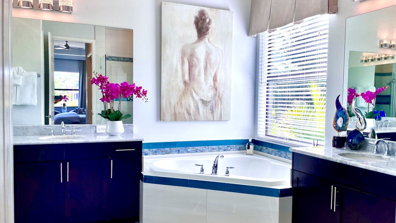 Photo of Bathroom in Naples
