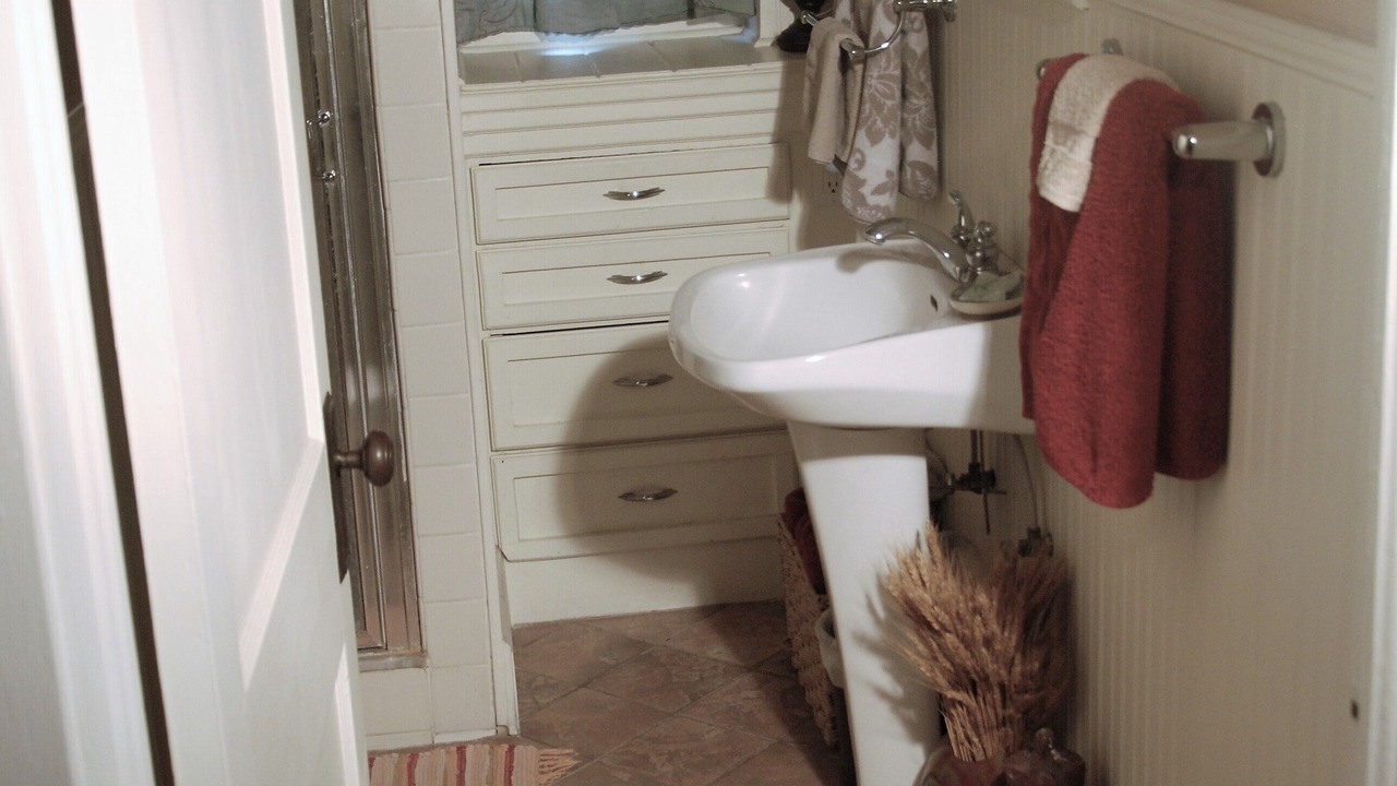 Photo of Bathroom in Tavares