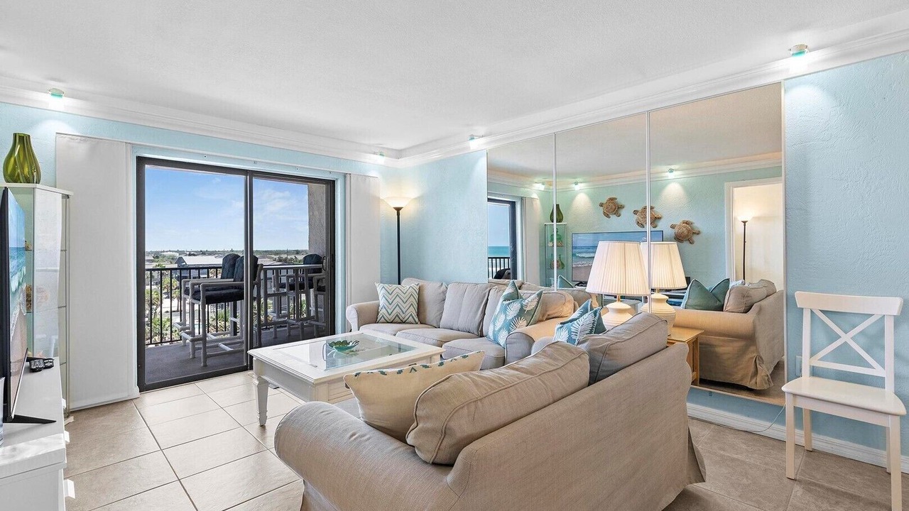 Photo of Livingroom in New Smyrna Beach