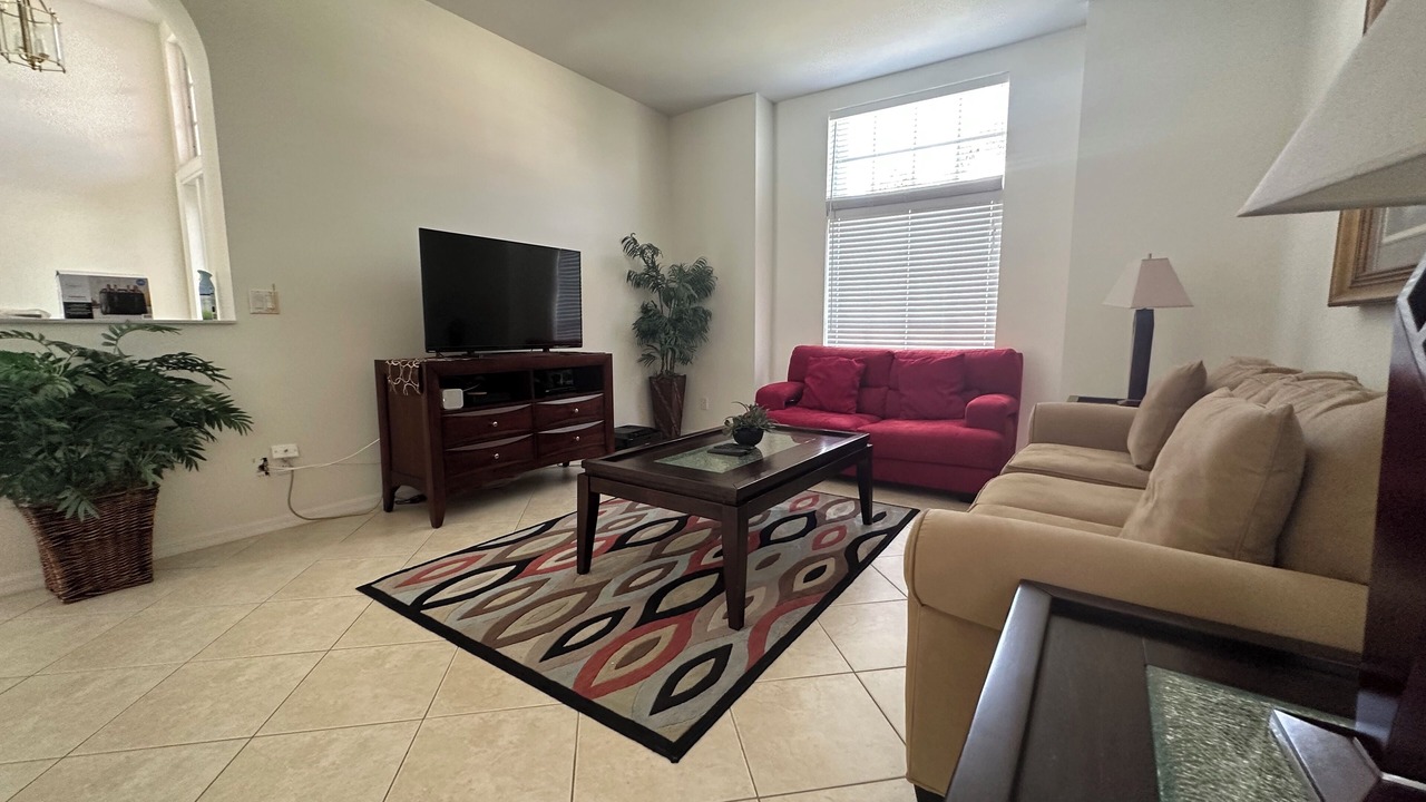 Photo of Livingroom in Crown Pointe