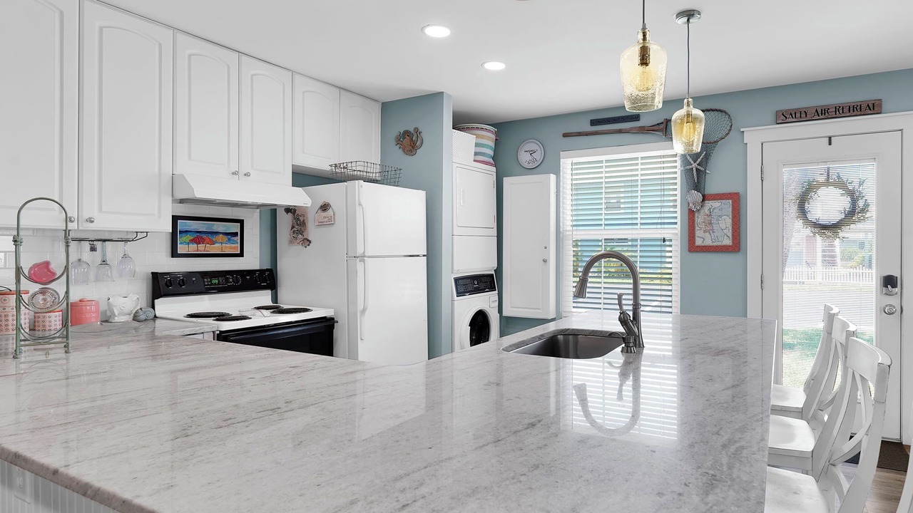 Photo of Kitchen in Surfcrest Village