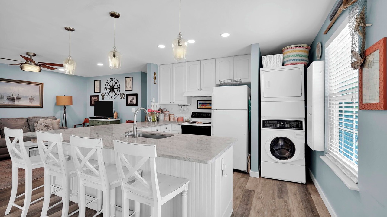 Photo of Kitchen in Surfcrest Village