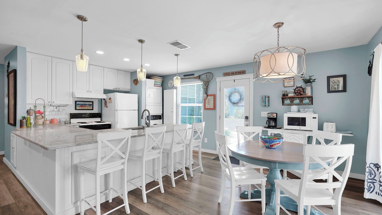 Photo of Kitchen in Surfcrest Village