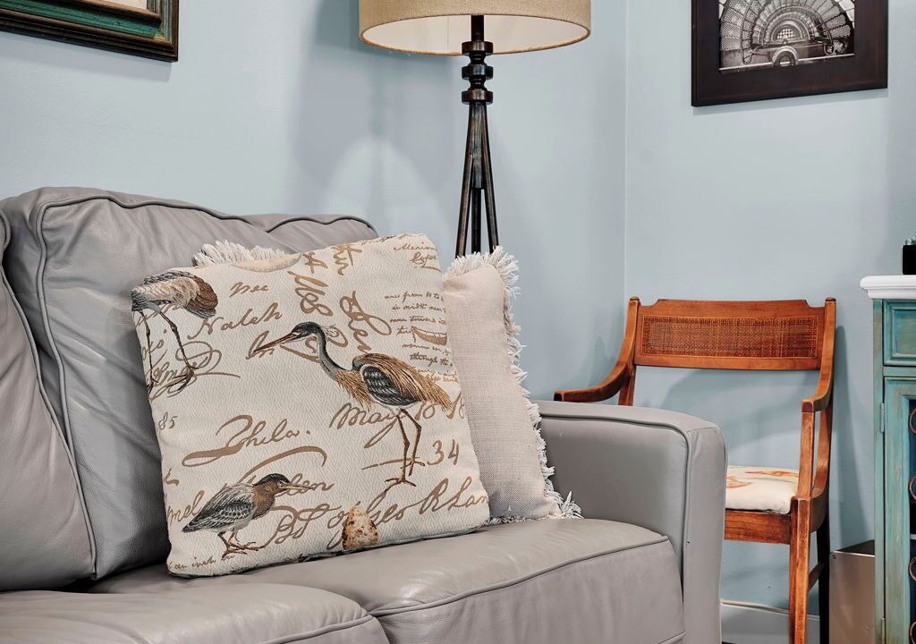 Photo of Livingroom in Surfcrest Village