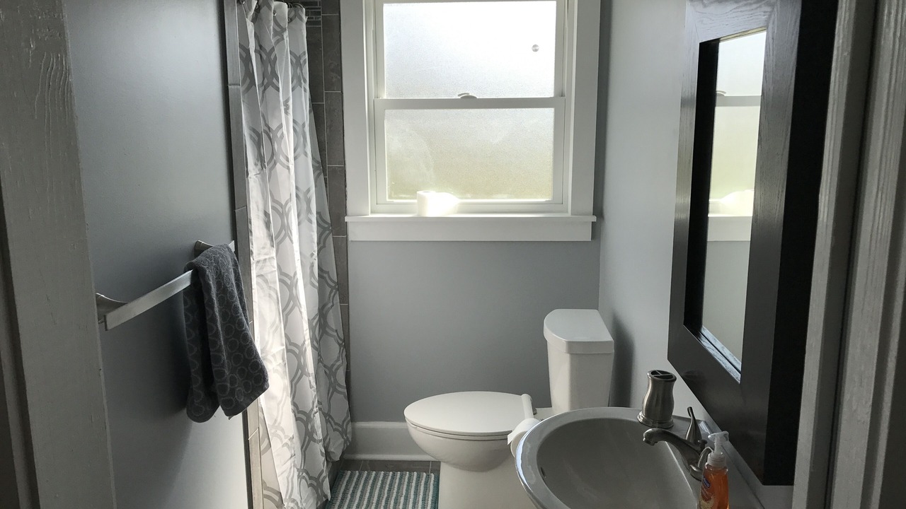 Photo of Bathroom in Abbeville