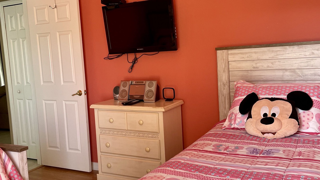 Photo of Bedroom in Orange Tree