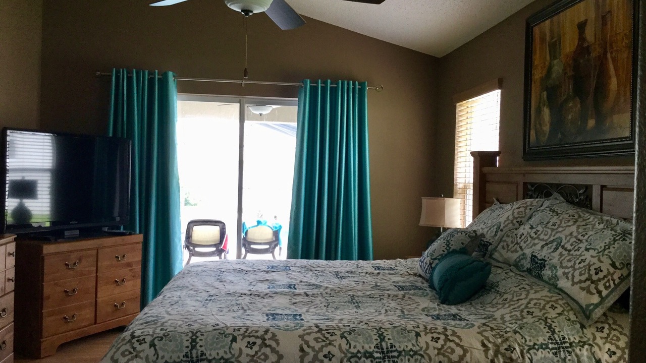 Photo of Bedroom in Orange Tree