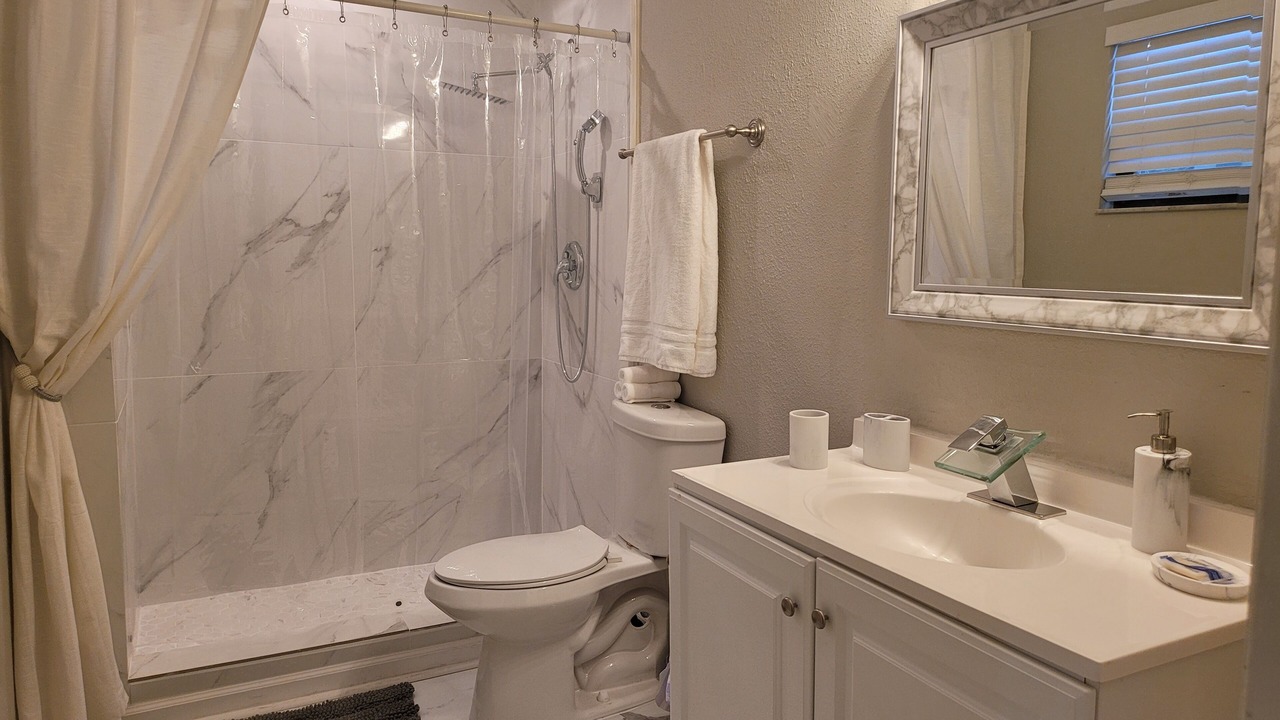 Photo of Bathroom in Indian River Estates