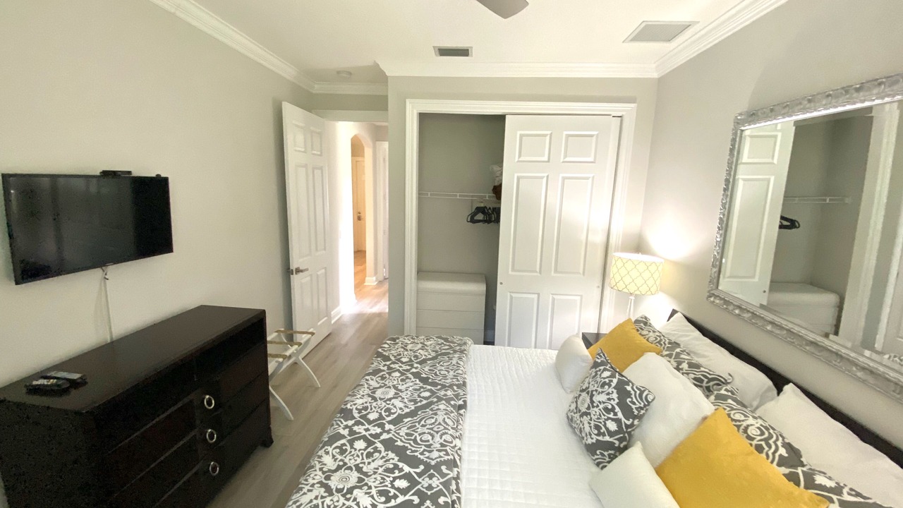 Photo of Bedroom in Lake Worth