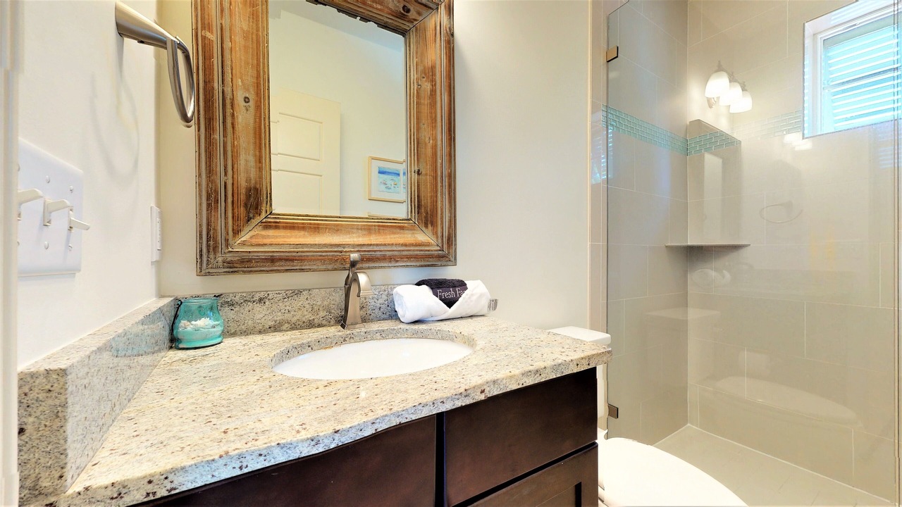 Photo of Bathroom in Villa Lago