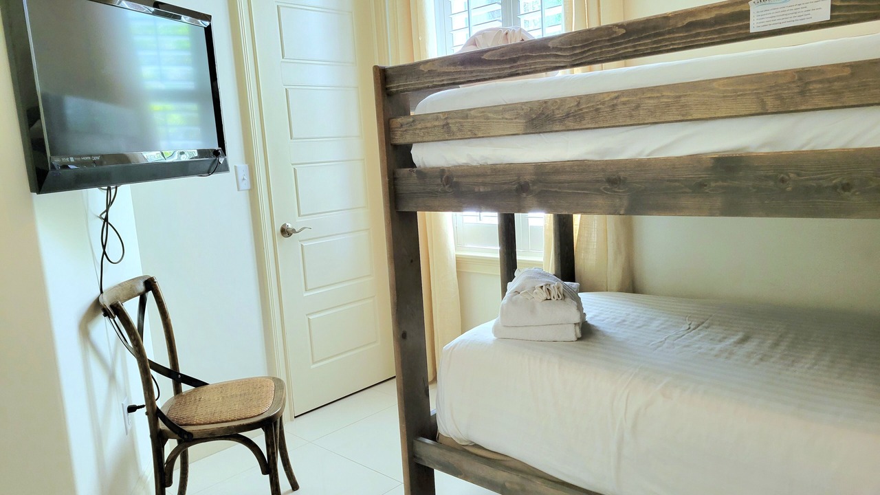 Photo of Bedroom in Villa Lago