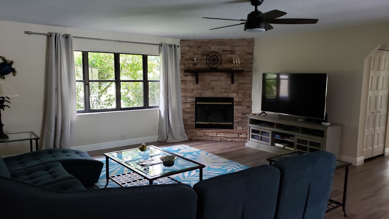 Photo of Bedroom in Stuart