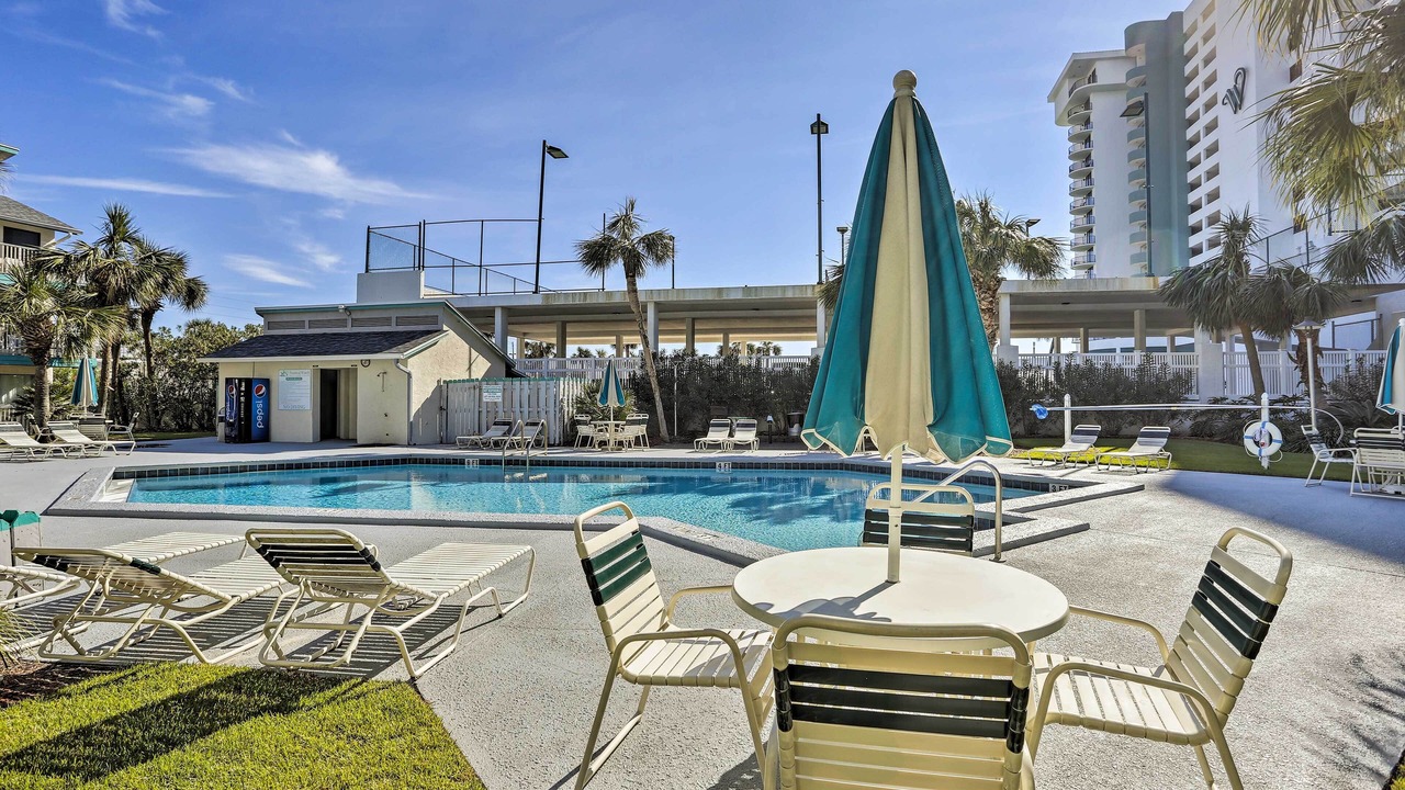 Photo of Outdoor in Biltmore Beach
