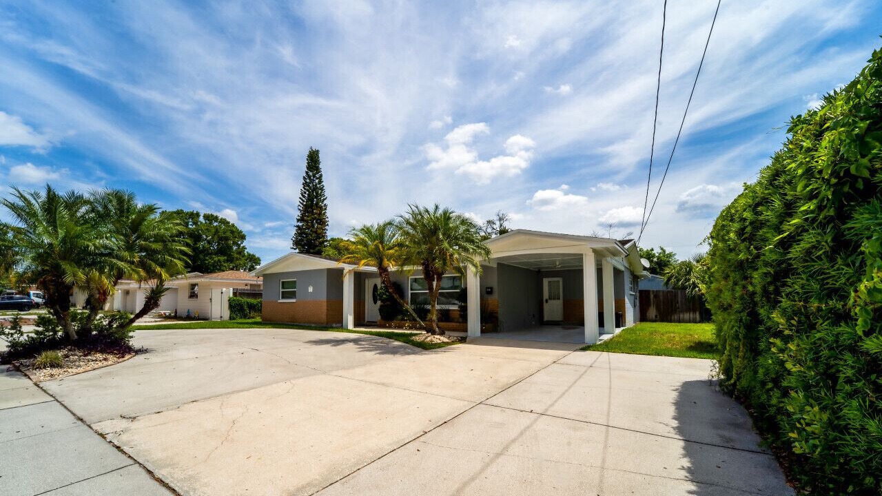 Photo of Outdoor in Pinecrest West Park