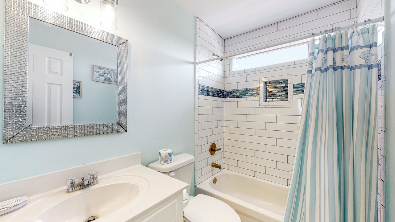 Photo of Bathroom in Dauphin Island