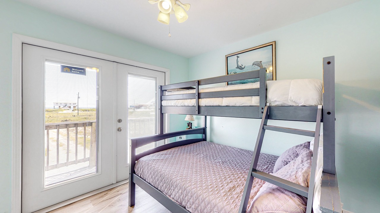 Photo of Bedroom in Dauphin Island