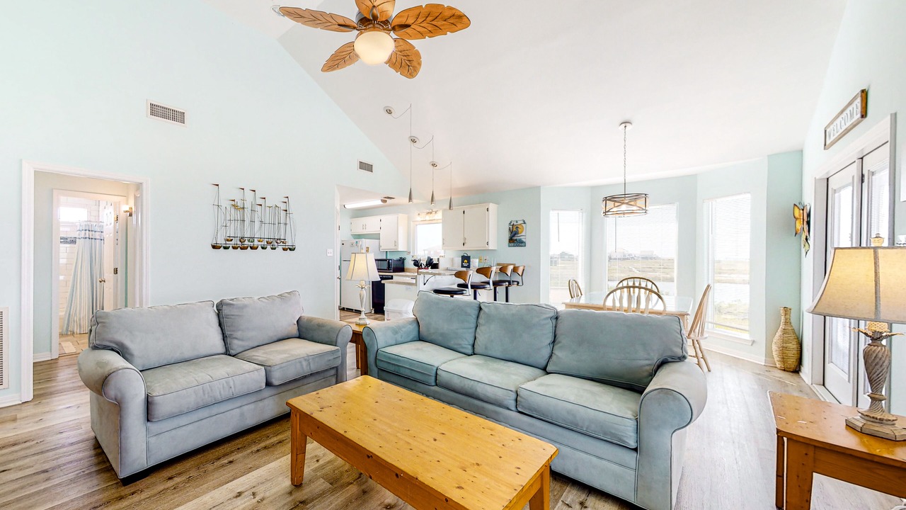 Photo of Livingroom in Dauphin Island