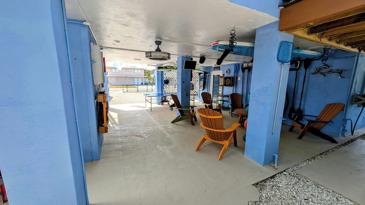 Photo of Others in Tavernier