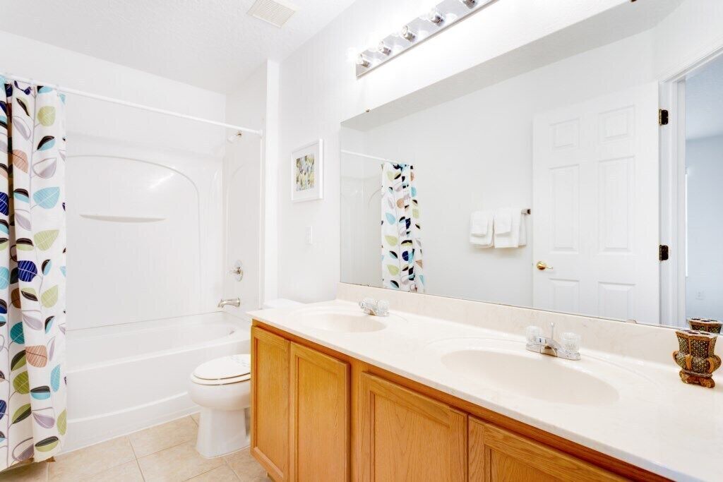 Photo of Bathroom in Legacy Park