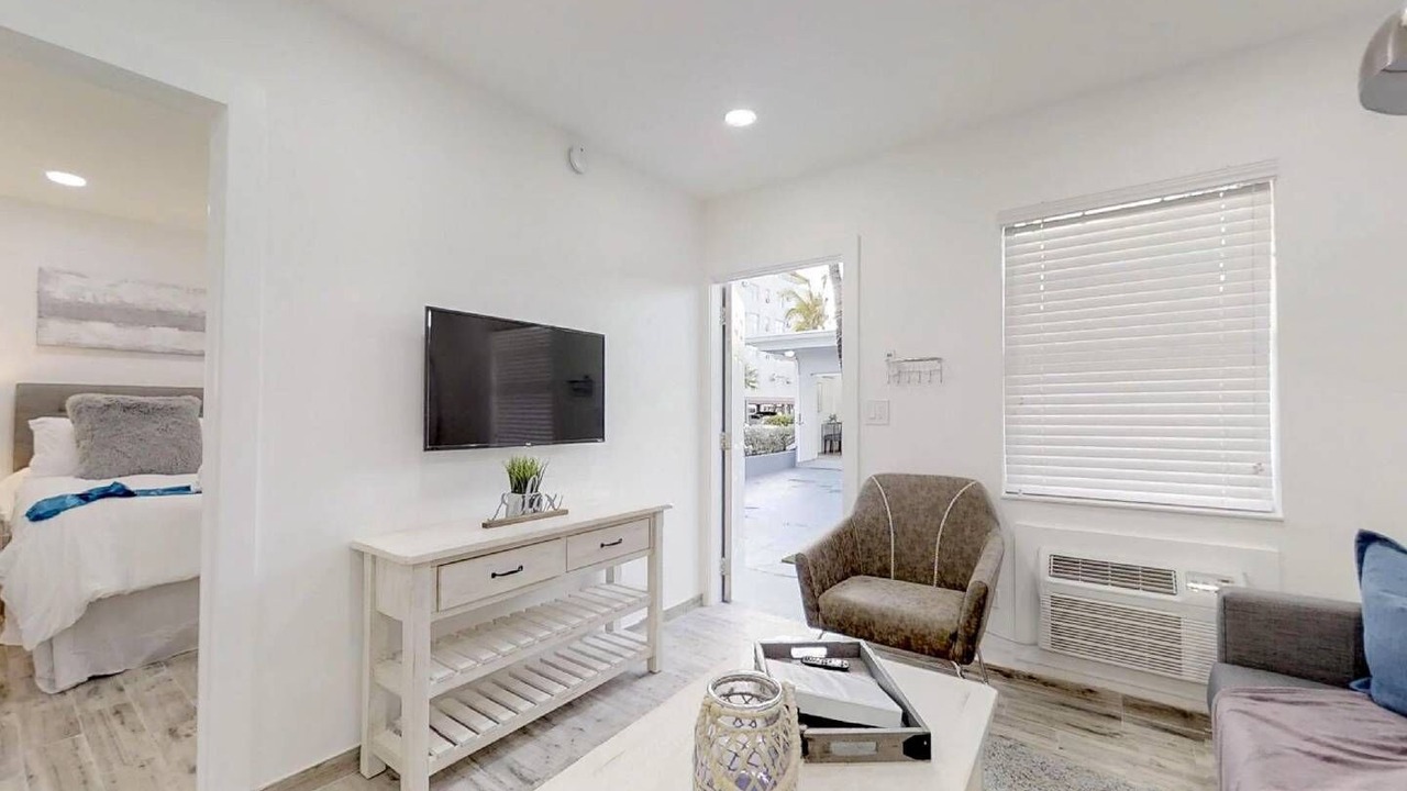 Photo of Livingroom in Hollywood