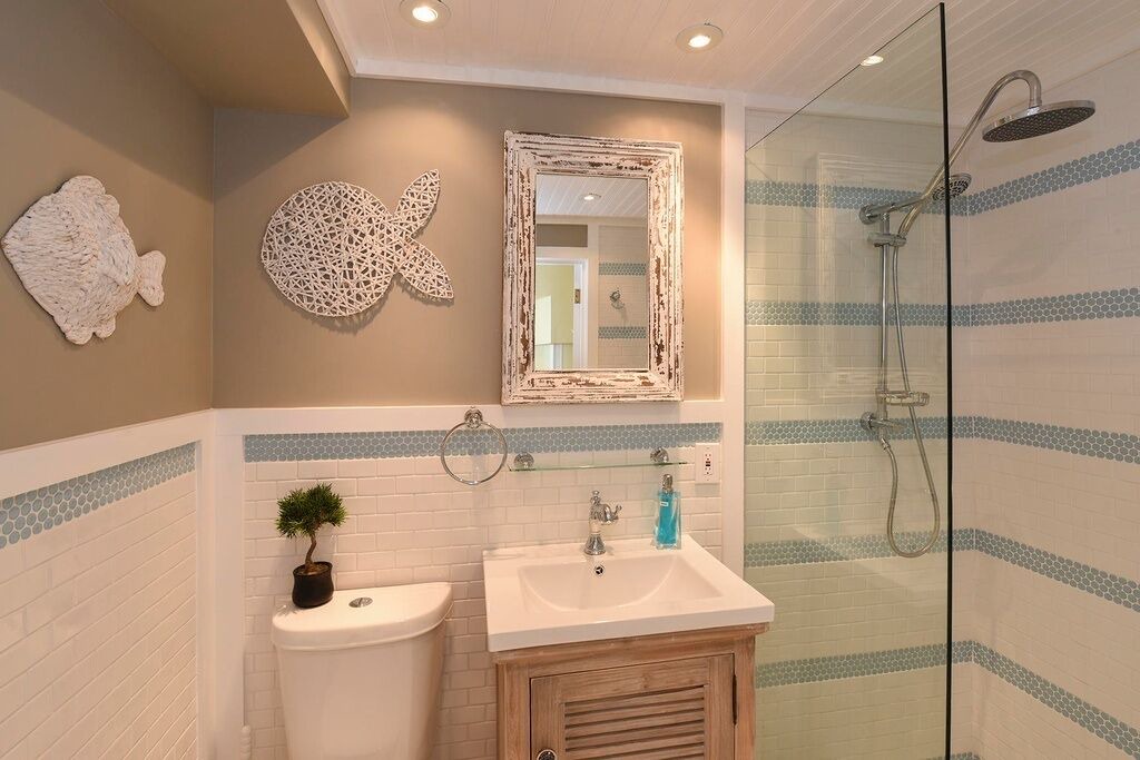 Photo of Bathroom in Islamorada