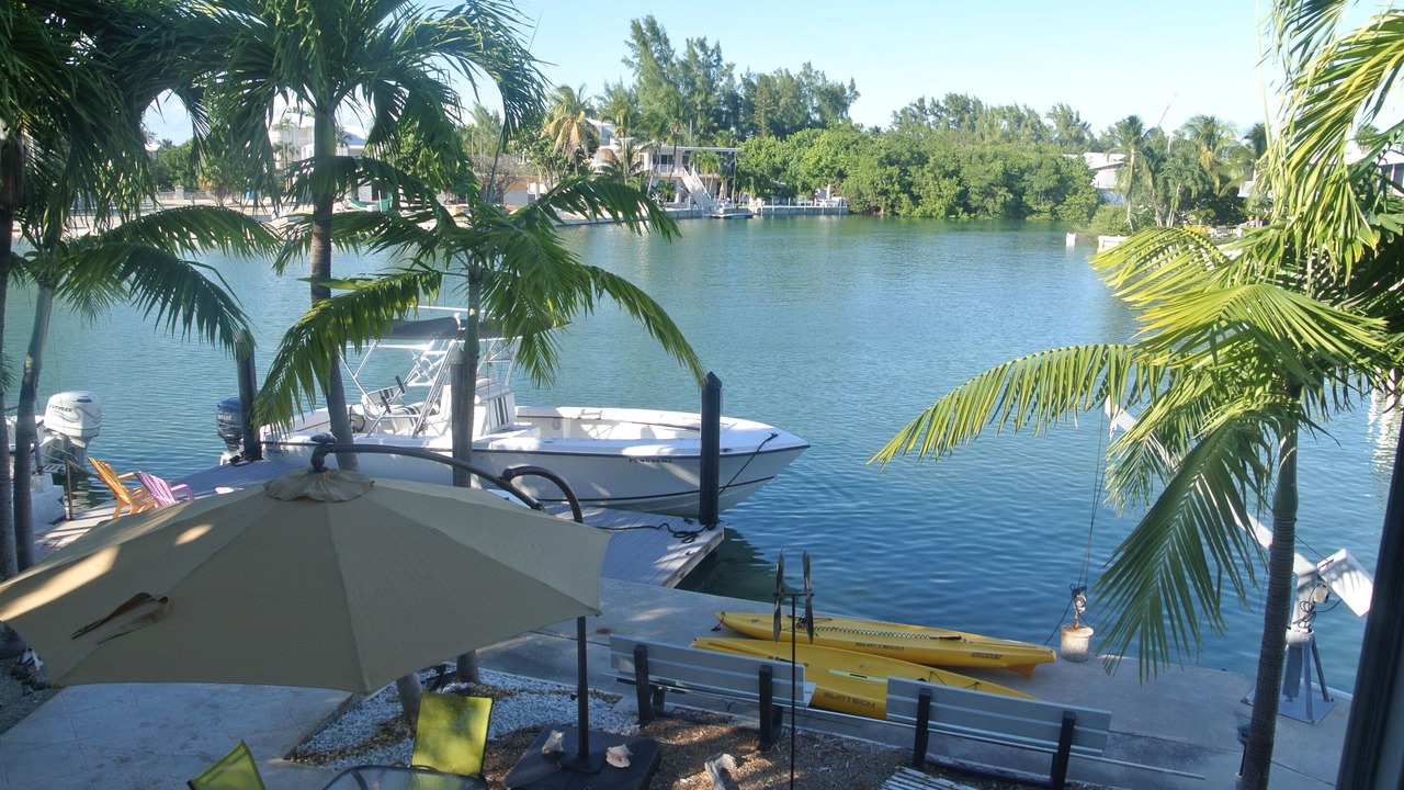 Photo of Bedroom in Toll Gate Shores
