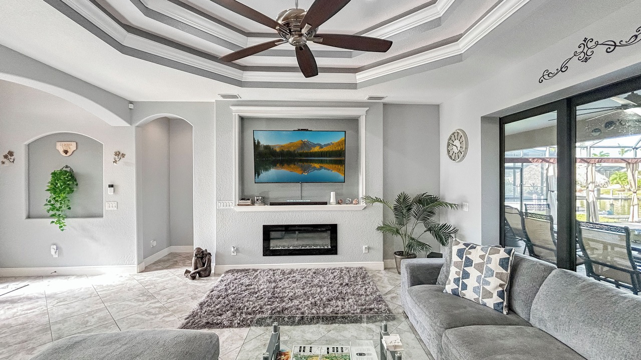 Photo of Livingroom in South Gulf Cove