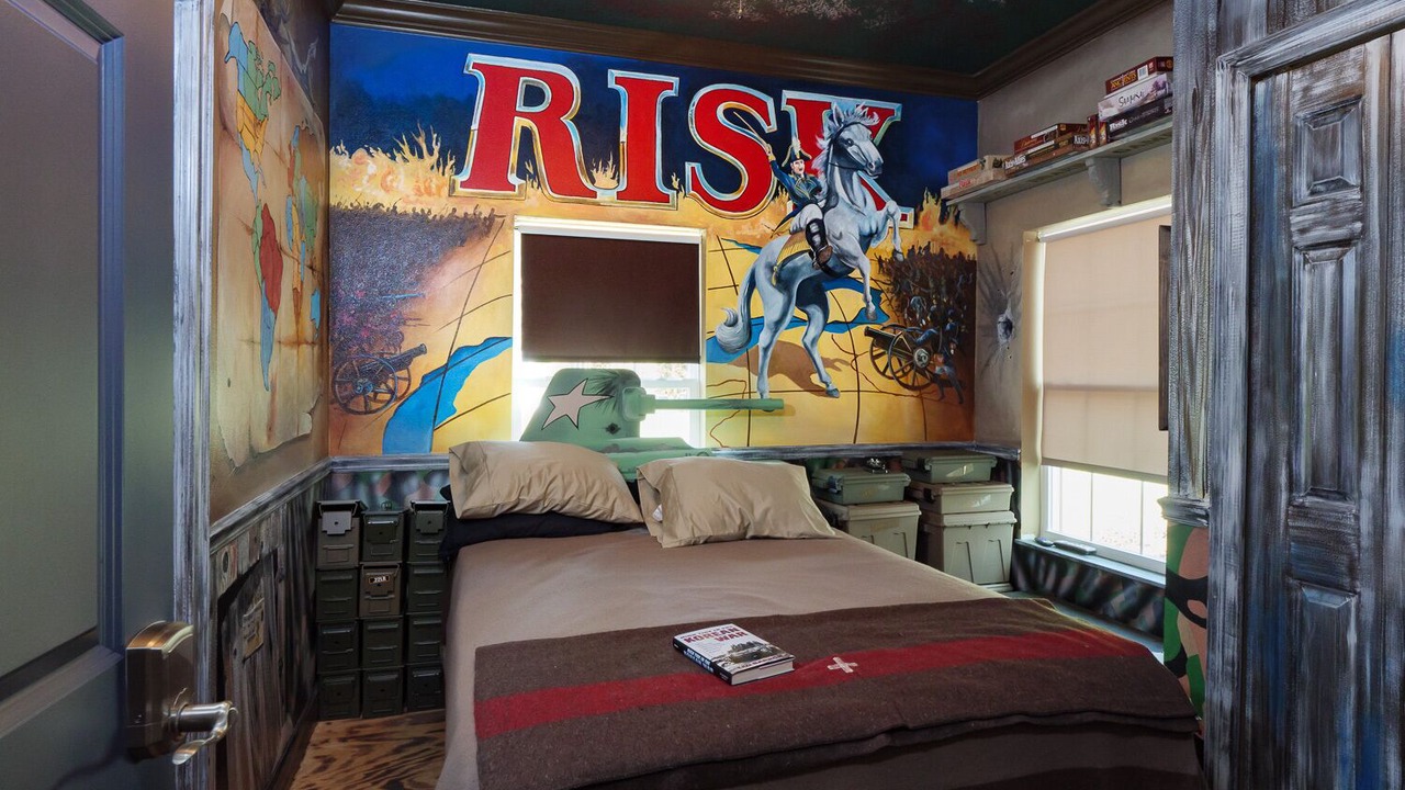 Photo of Bedroom in Groveland