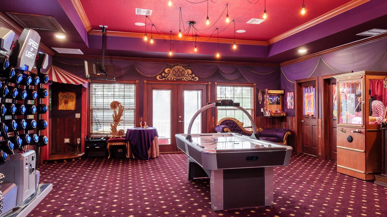 Photo of Bedroom in Groveland