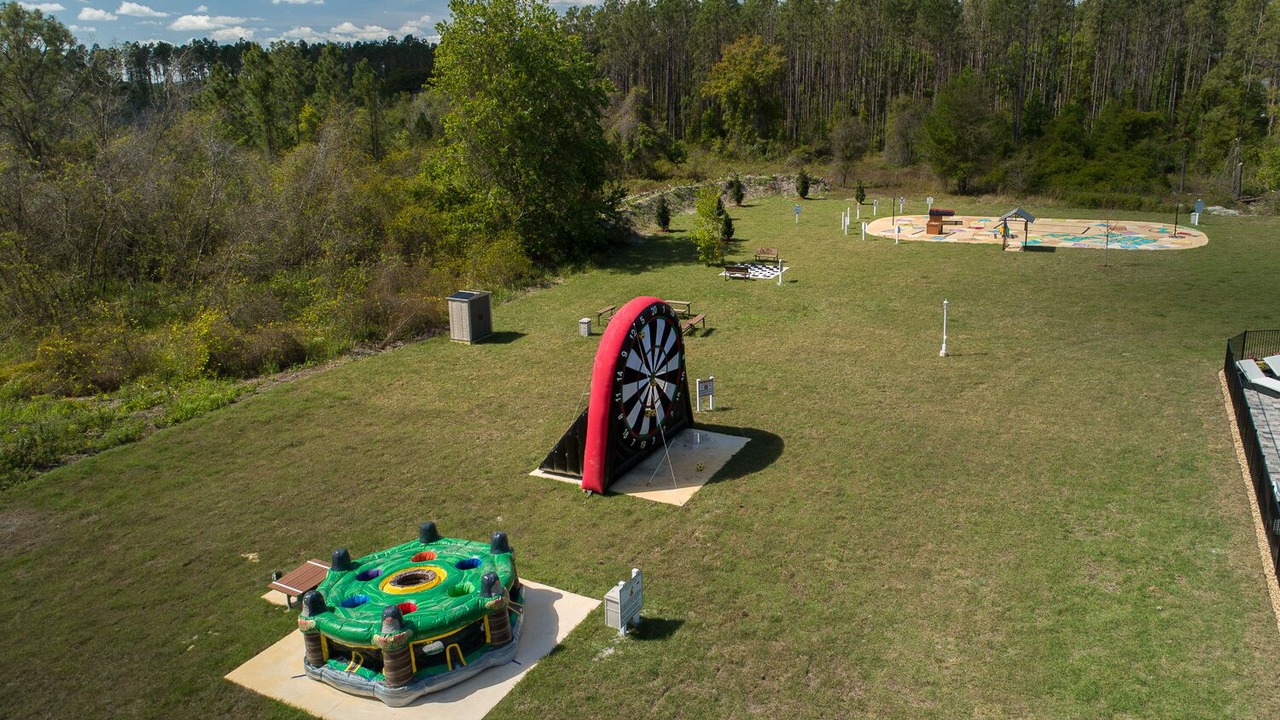 Photo of Outdoor in Groveland