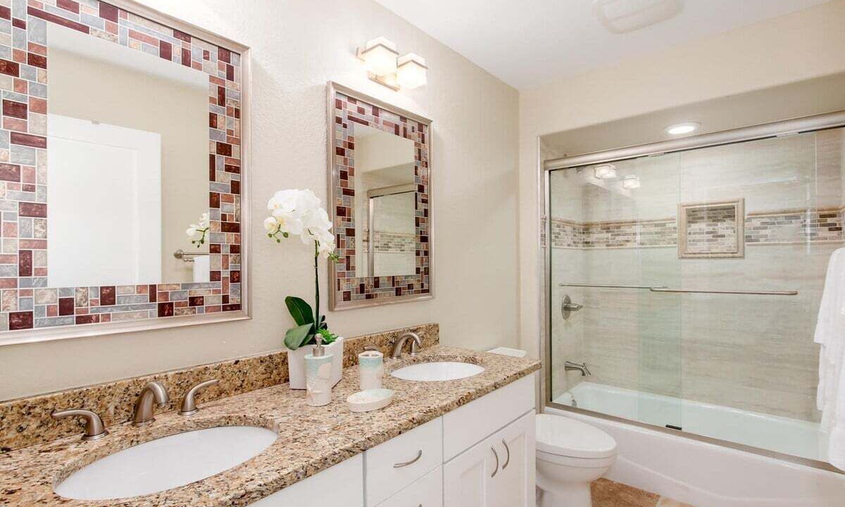 Photo of Bathroom in Eight Lakes