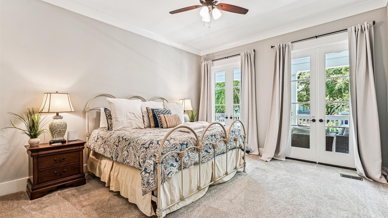 Photo of Bedroom in Folly Field