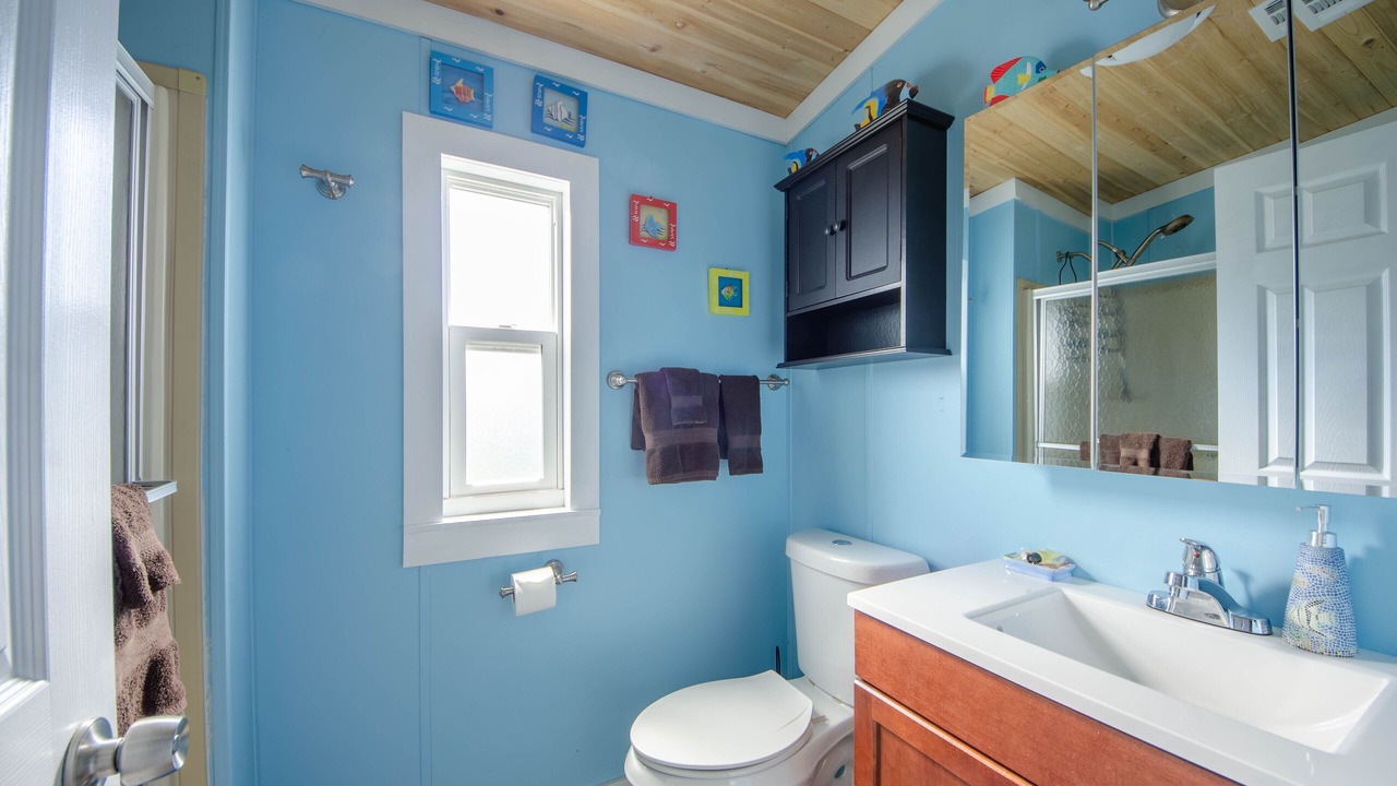 Photo of Bathroom in Cudjoe Key