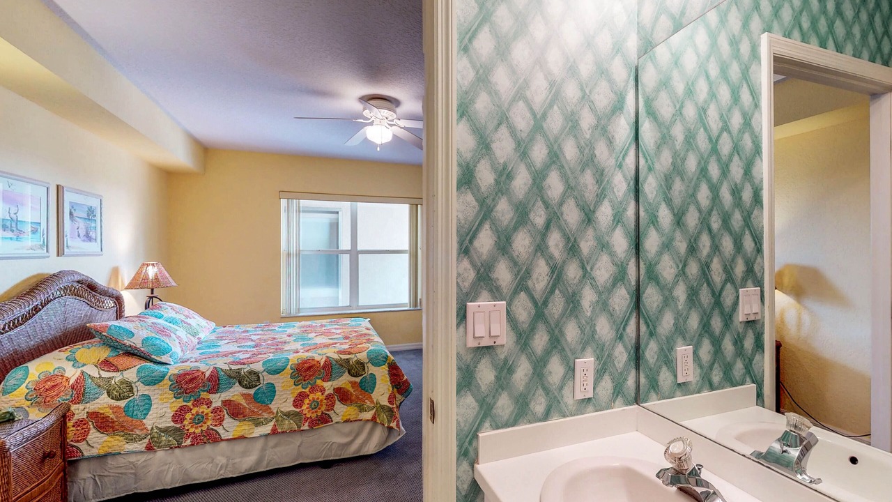 Photo of Bathroom in Independence Square