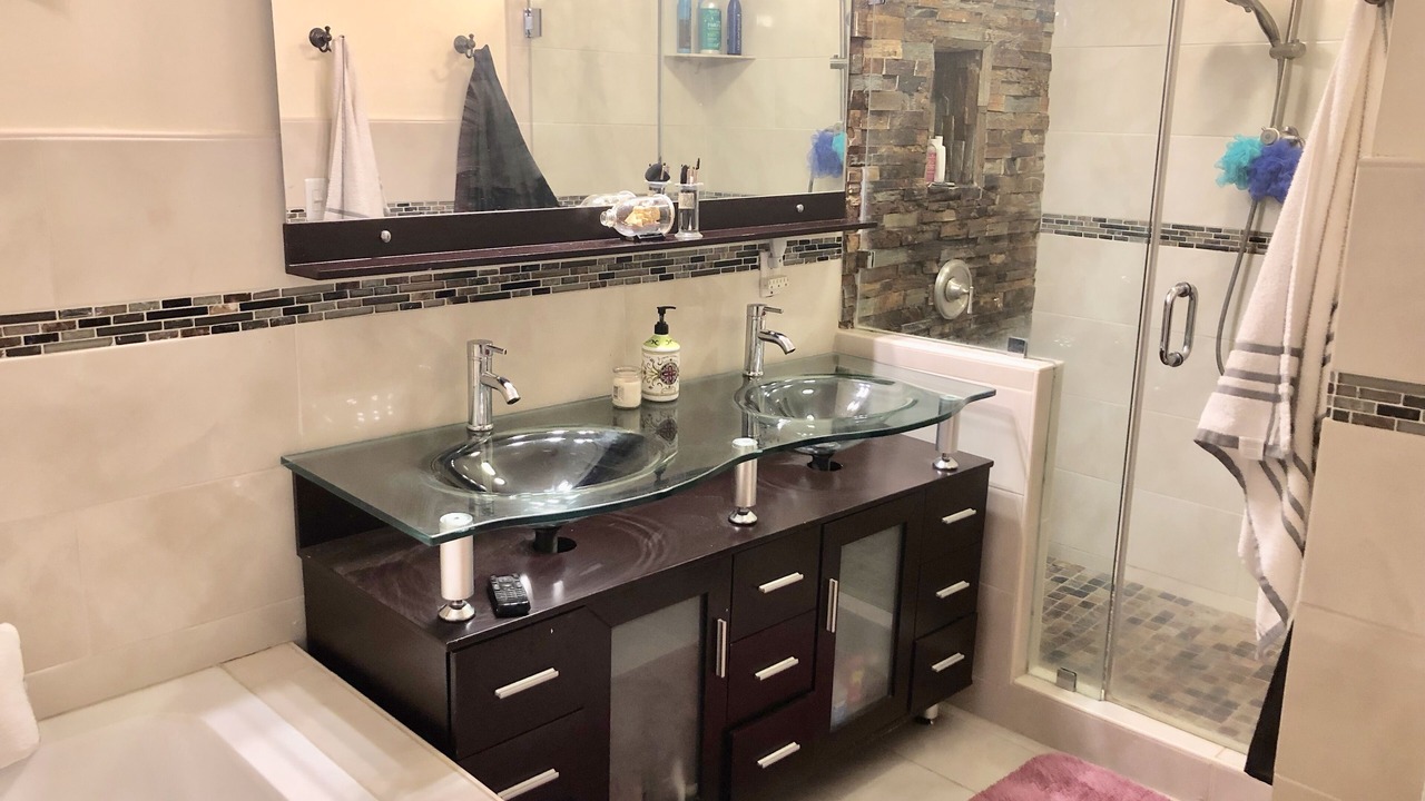 Photo of Bathroom in Palmetto Bay