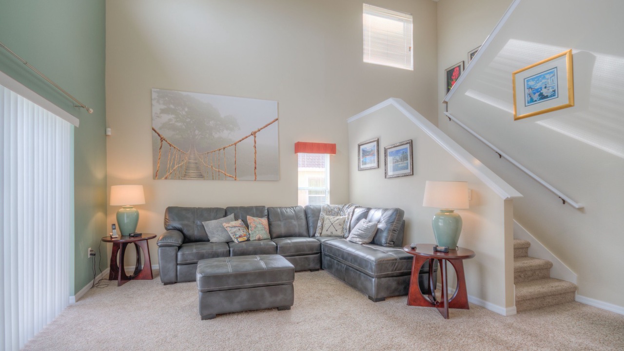 Photo of Livingroom in Lake Wilson Preserve