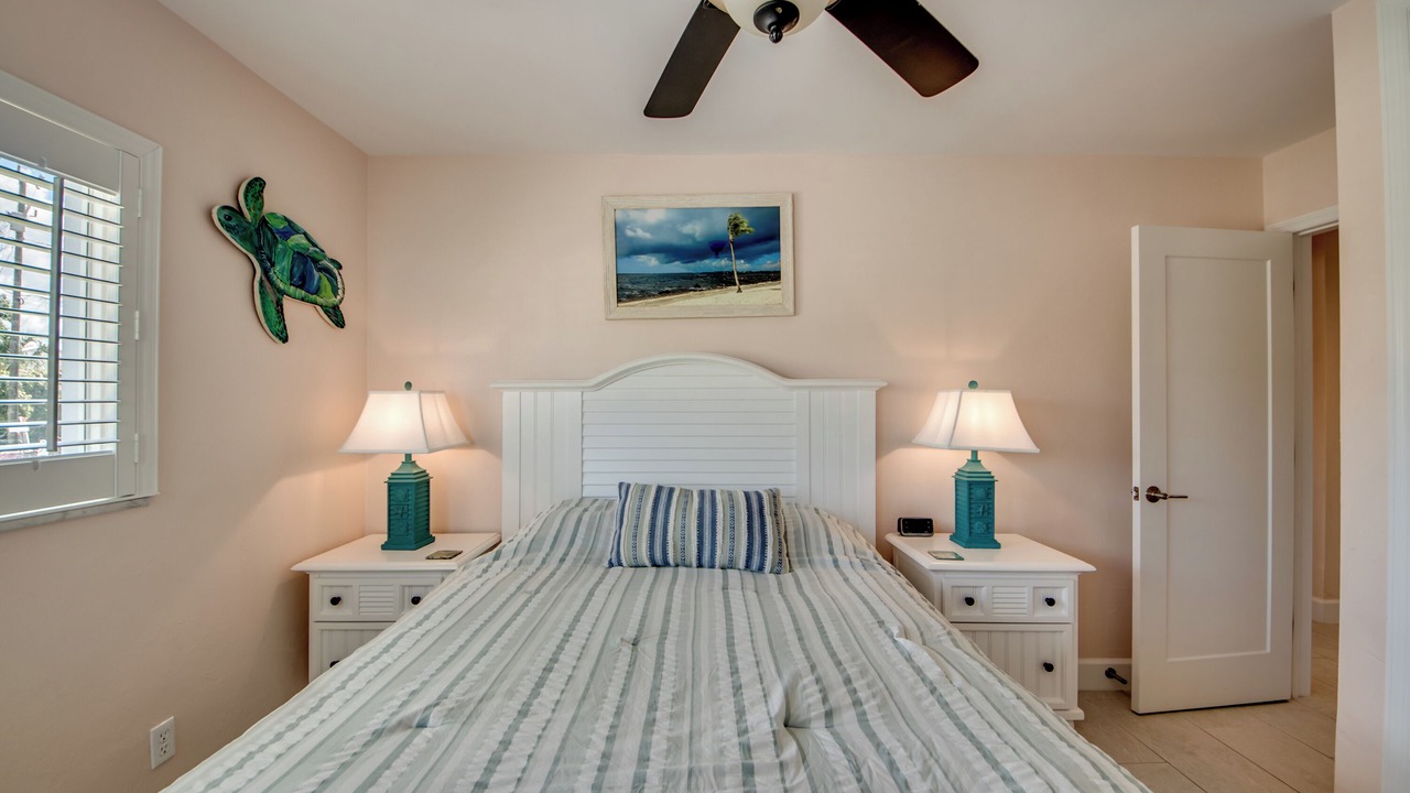 Photo of Bedroom in Yacht Club