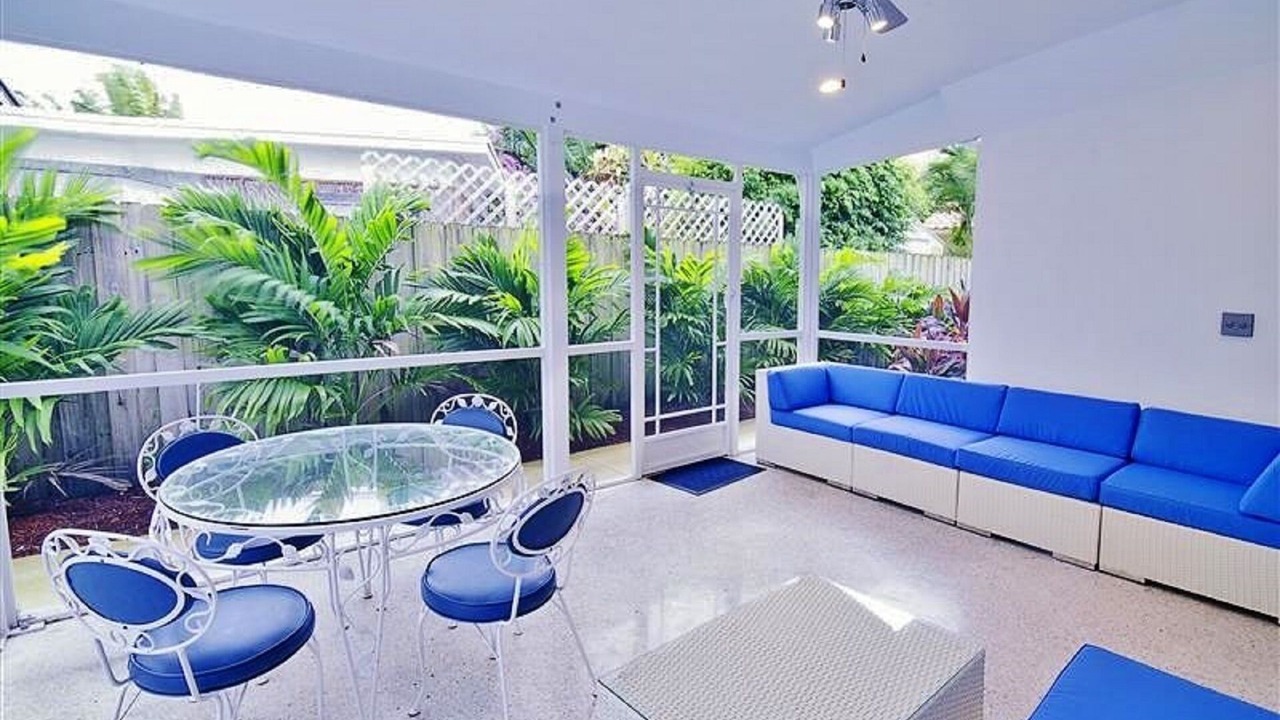 Photo of Outdoor in Dolphin Isles