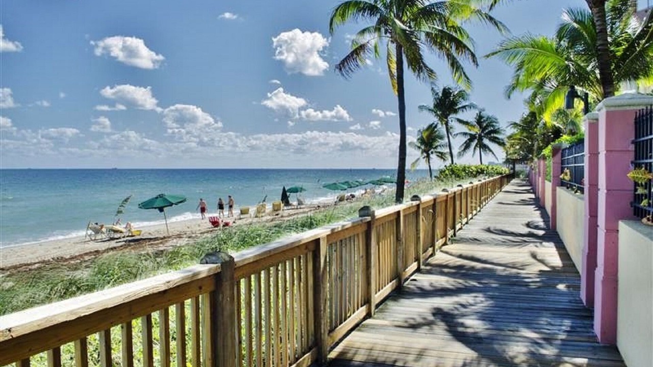 Photo of Others in Dolphin Isles