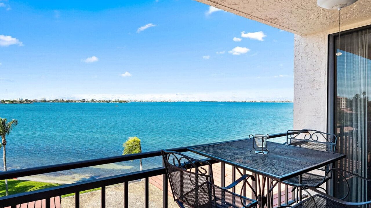 Photo of Patio Balcony in Casa del Mar