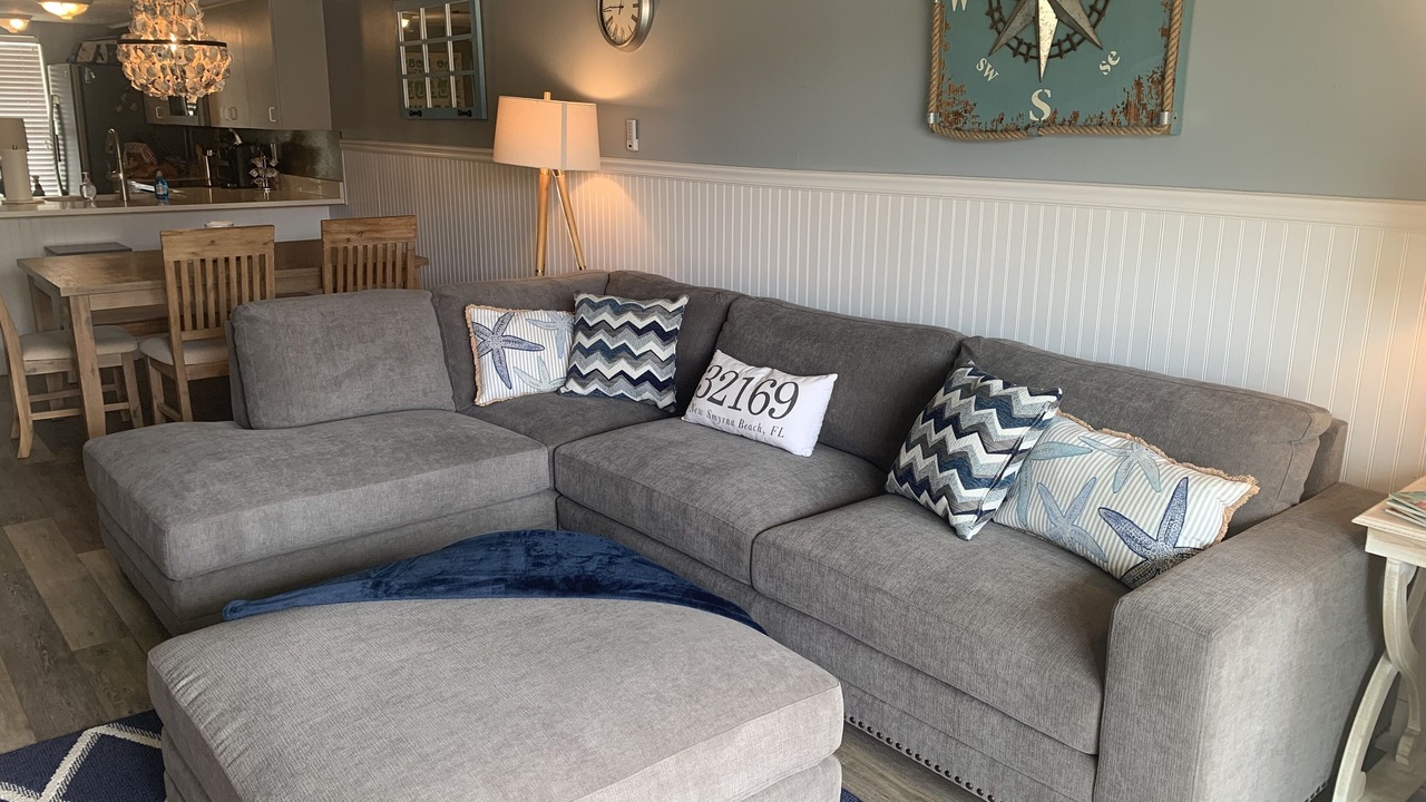 Photo of Livingroom in Point East