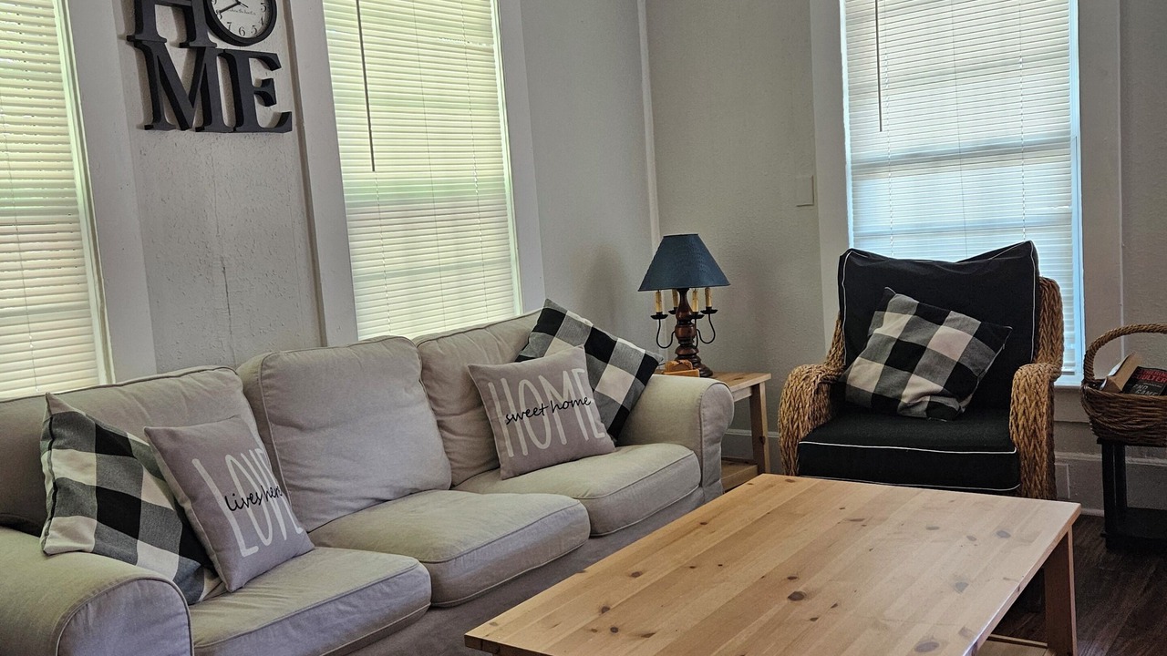 Photo of Livingroom in Tavares