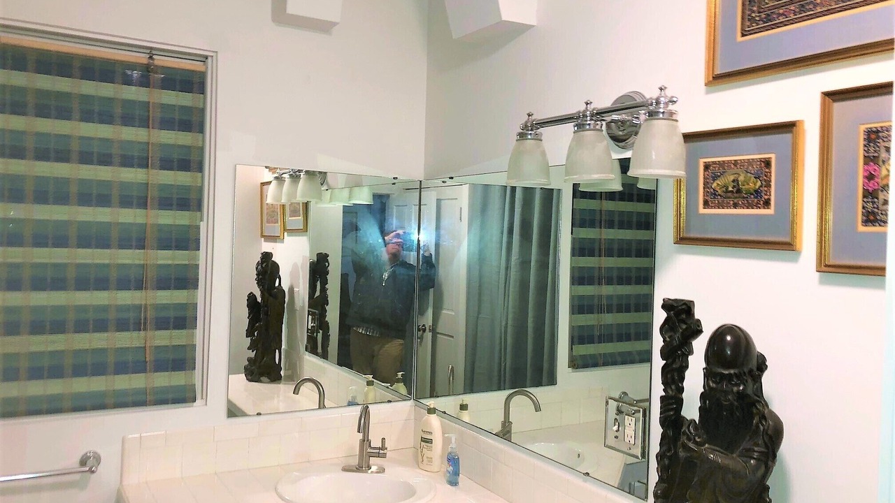 Photo of Bathroom in Central Business District